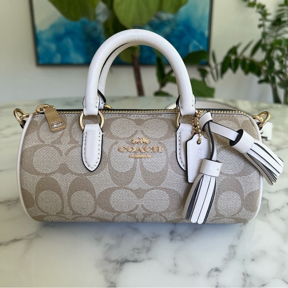 🤍🔹️COACH 🔹️Lacey Barrel Crossbody Signature Canvas Gold Light Khaki Chalk - Picture 1 of 12